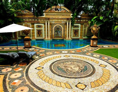 villa versace sicilia|versace house.